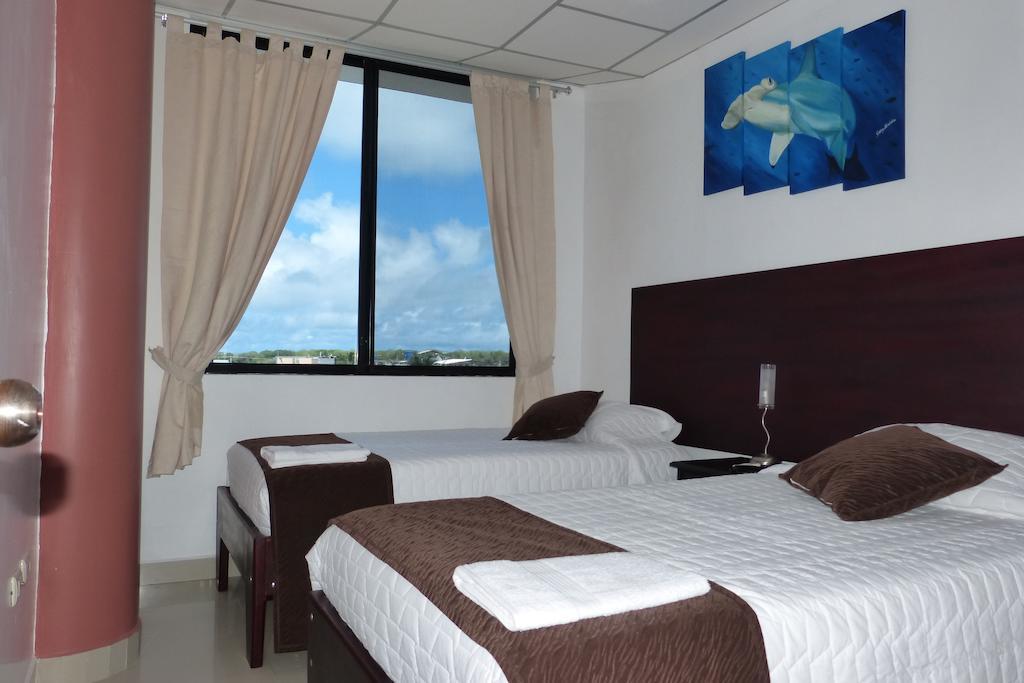 Hospedaje Brisas Del Pacifico Puerto Ayora  Pokoj fotografie